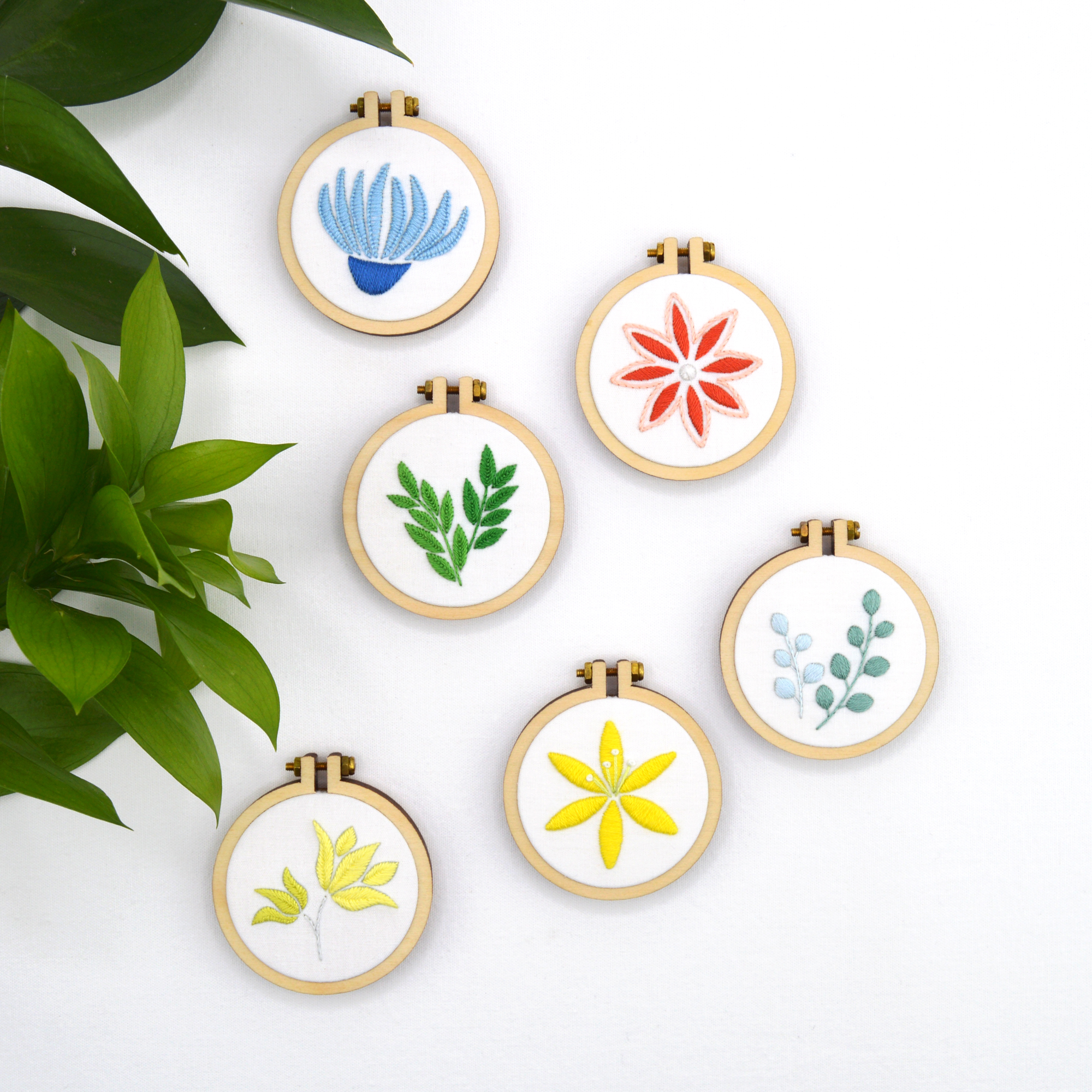 Mini Botanicals embroidery pattern PDF by Kelly Fletcher - Maydel